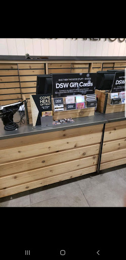 Shoe Store «DSW Designer Shoe Warehouse», reviews and photos, 1 Walden Galleria, Buffalo, NY 14225, USA