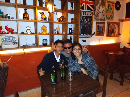 Candela Resto Bar