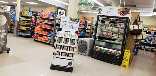 Pet Supply Store «Petco Animal Supplies», reviews and photos, 239 Newburyport Turnpike, Topsfield, MA 01983, USA