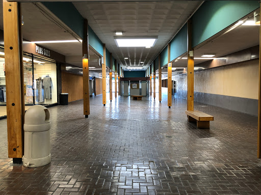 Shopping Mall «New Landing Mall», reviews and photos, Troost Ave & E Meyer Blvd, Kansas City, MO 64131, USA