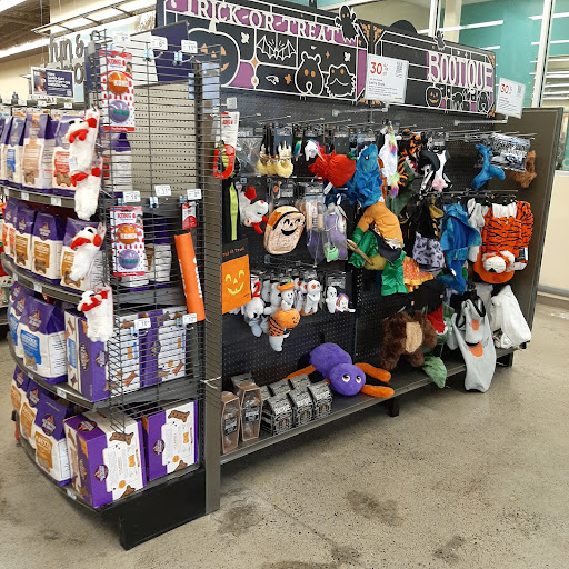 Pet Supply Store «Petco Animal Supplies», reviews and photos, 129 Mall Way, Marysville, WA 98270, USA