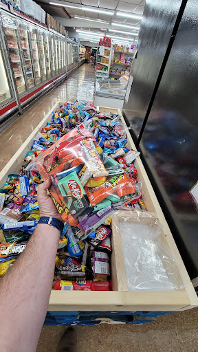 Grocery Store «The Salvage Store Discount Grocery», reviews and photos, 82540 LA-25, Folsom, LA 70437, USA