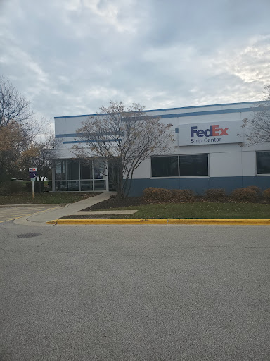 Shipping and Mailing Service «FedEx Ship Center», reviews and photos, 1270 Wilkening Rd, Schaumburg, IL 60173, USA