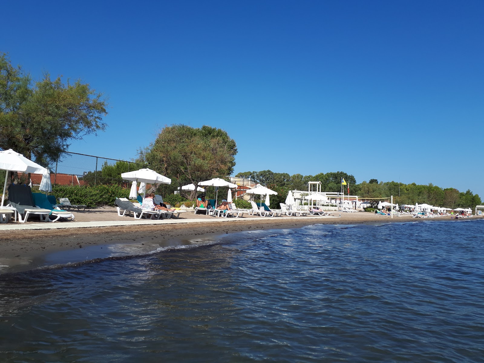 Agios Petros Plajı'in fotoğrafı çok temiz temizlik seviyesi ile