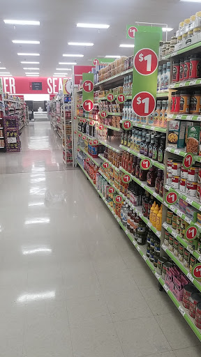 Grocery Store «Winn-Dixie», reviews and photos, 2880 Howland Blvd, Deltona, FL 32725, USA