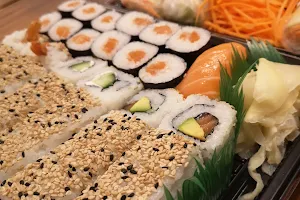 MAKIMO | Sushi & More image