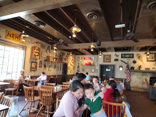 American Restaurant «Cracker Barrel Old Country Store», reviews and photos, 5706 Northridge Dr, Gurnee, IL 60031, USA