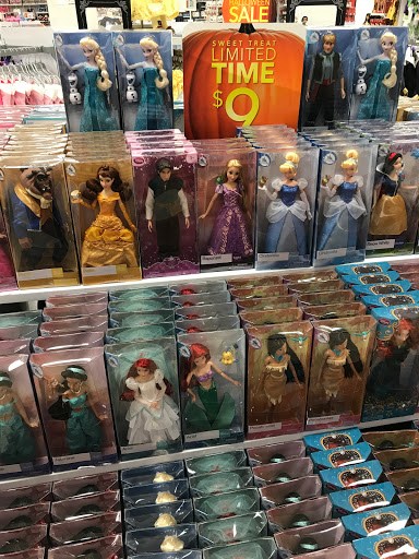 Toy Store «Disney Store», reviews and photos, 3000 Grapevine Mills Pkwy, Grapevine, TX 76051, USA