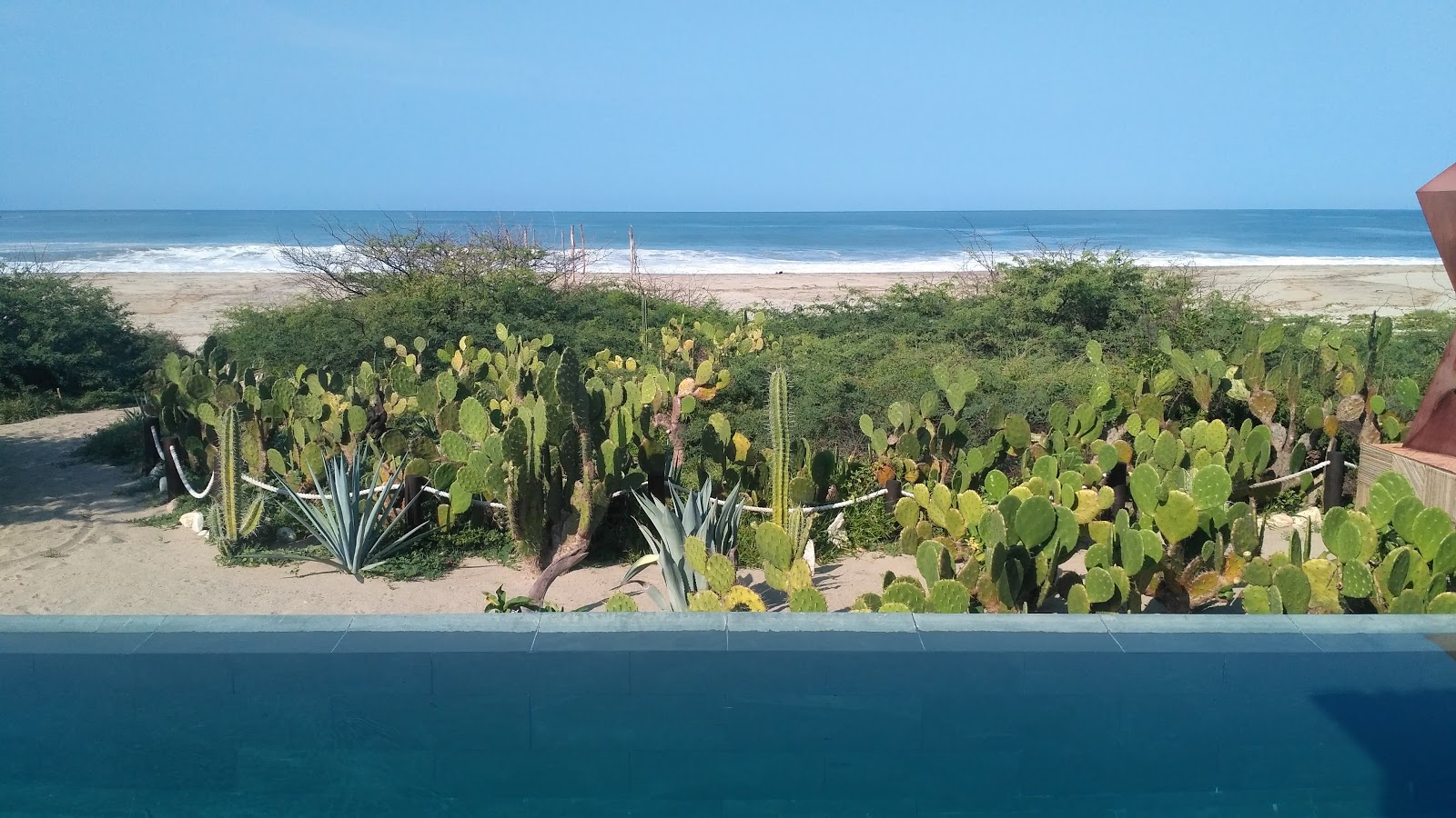 Playa Guaya的照片 带有长直海岸