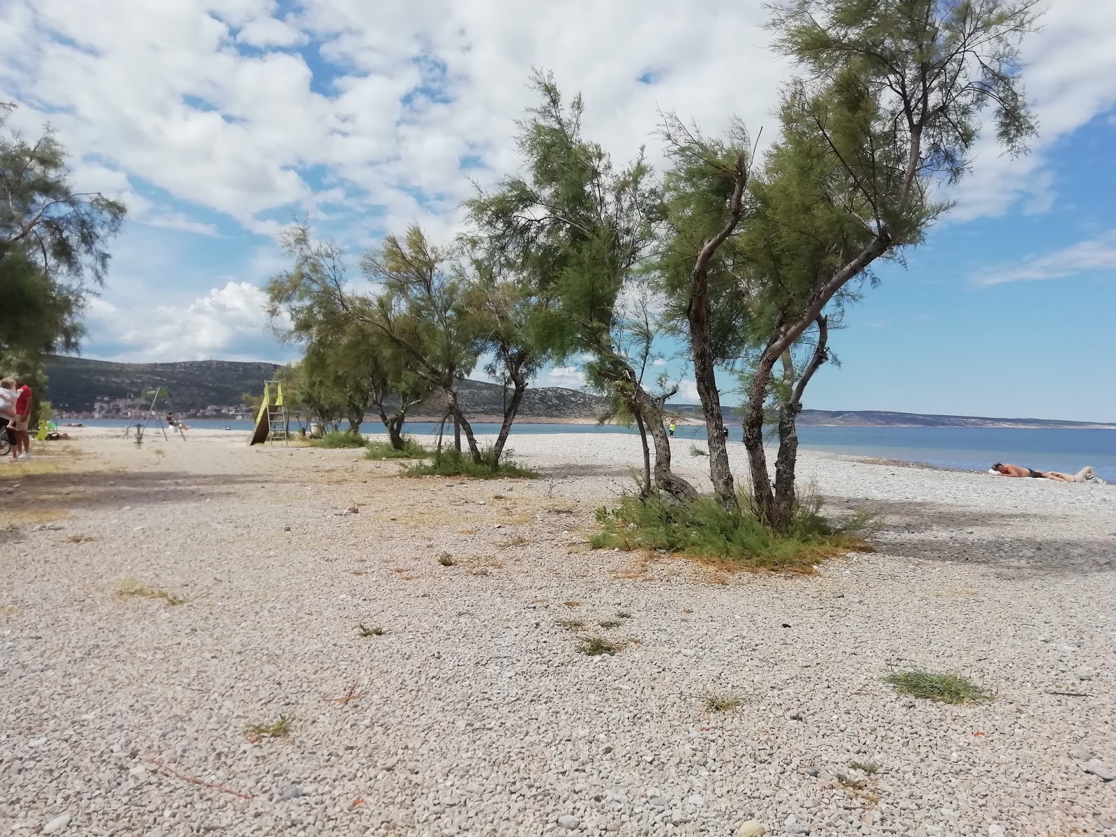 Foto von Seline beach von Klippen umgeben