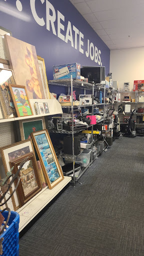 Thrift Store «Goodwill», reviews and photos, 5461 Marlton Pike # 2, Pennsauken Township, NJ 08109, USA