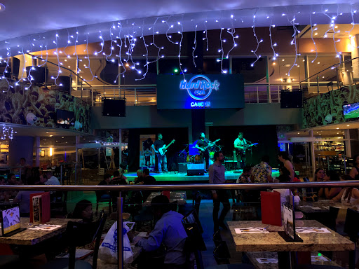 Rock bars in Cancun