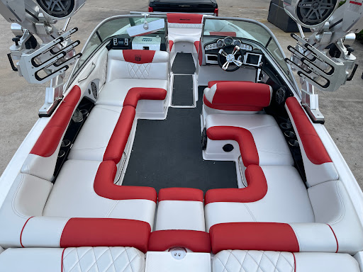 Boat Interiors Designs/MasterCraft SeatSkins