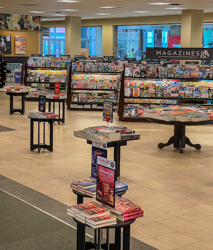 Book Store «Barnes & Noble», reviews and photos, 3195 28th St SE, Grand Rapids, MI 49512, USA