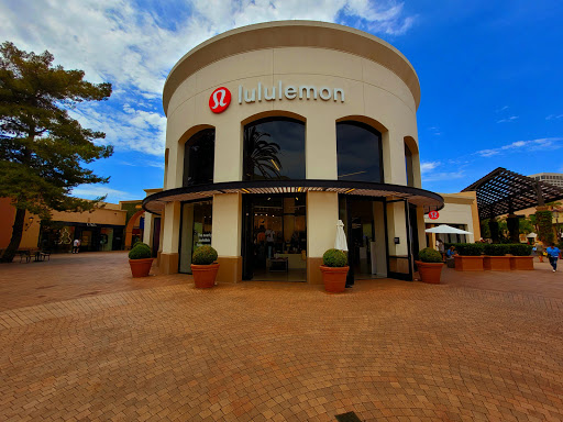Sportswear Store «lululemon», reviews and photos, 563 Newport Center Dr, Newport Beach, CA 92660, USA
