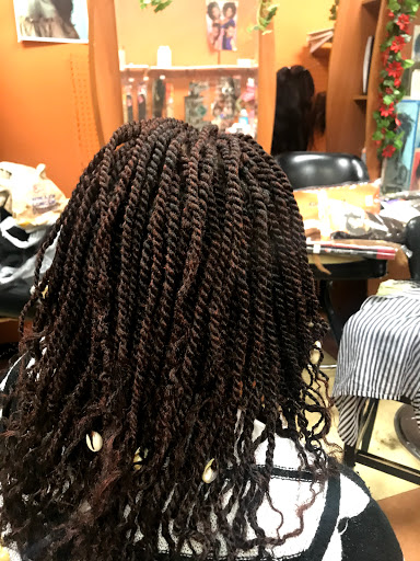 Shopping Mall «Eagledale Plaza Shopping Center», reviews and photos, 2802 Lafayette Rd, Indianapolis, IN 46222, USA