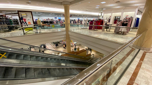 Department Store «Lord & Taylor», reviews and photos, 5065 Main St, Trumbull, CT 06611, USA