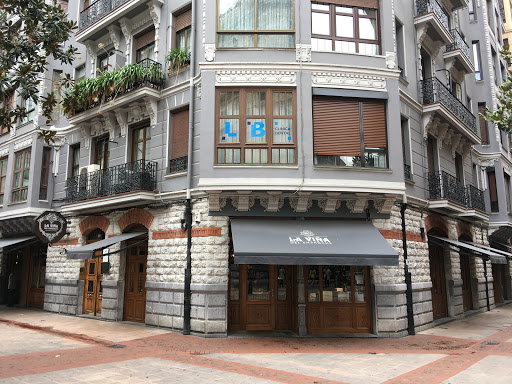 Información y opiniones sobre CLINICA DENTAL LEOPOLDO BÁRCENA ROJÍ de Bilbao