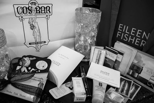 Cosmetics Store «Cos Bar Highland Park», reviews and photos, 662 Central Ave, Highland Park, IL 60035, USA