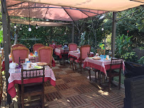 Atmosphère du Restaurant Association LE RELAIS LE LOIR A VELO dans le Jardin d Alice à Montlouis-sur-Loire - n°2