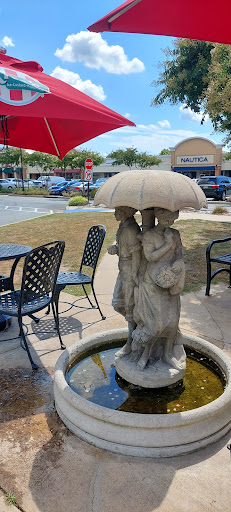 Shopping Mall «Queenstown Premium Outlets», reviews and photos, 441 Outlet Center Dr, Queenstown, MD 21658, USA