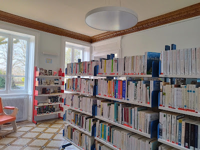 Bibliothèque Les Lauriers à Fragnes-la-Loyère