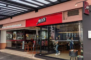 Max's Restaurant image