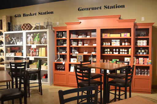 Wine Bar «WineStyles of Johnston», reviews and photos, 8460 Birchwood Ct #500, Johnston, IA 50131, USA