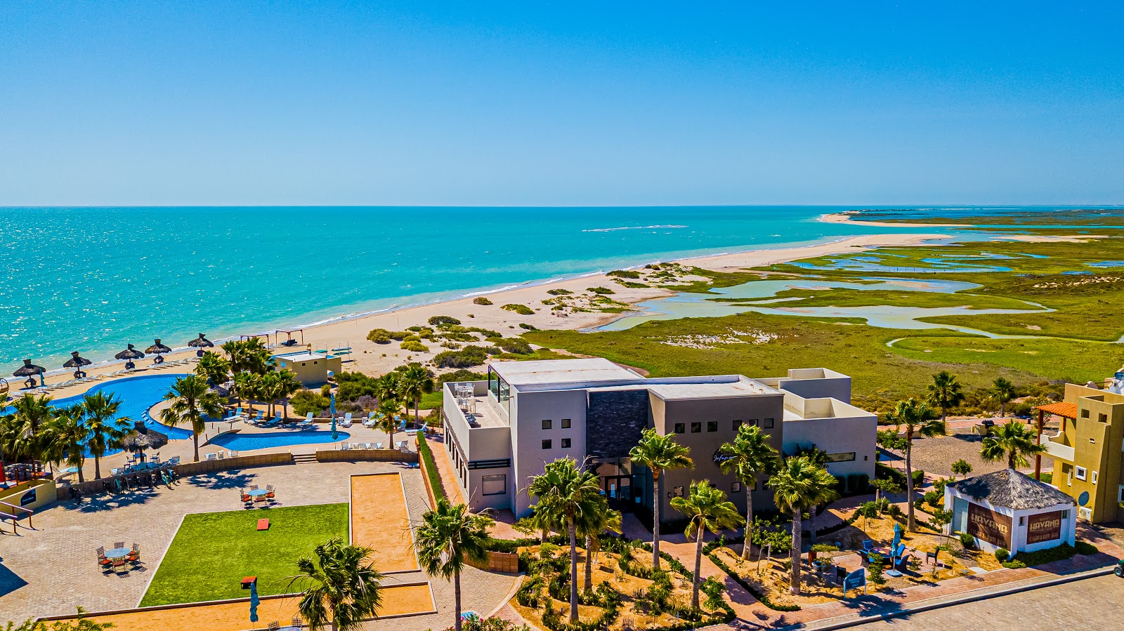 Photo de Playa Laguna - endroit populaire parmi les connaisseurs de la détente