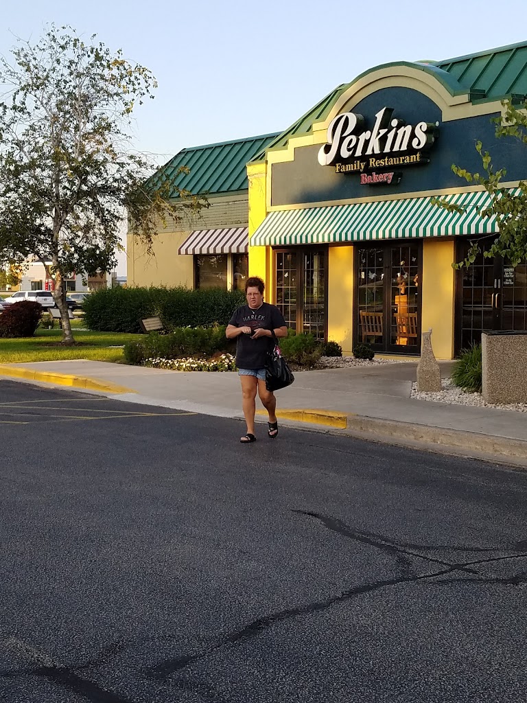 Perkins Restaurant & Bakery 54220