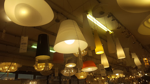Lamp shops in Milan
