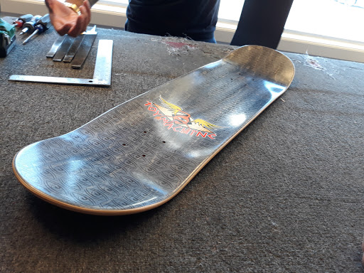 Skateboard Shop «RISE SKATEBOARD SHOP», reviews and photos, 622 S Rangeline Rd, Carmel, IN 46032, USA