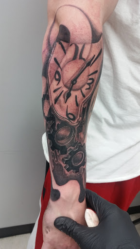 Tattoo Shop «Evolution Tattoo», reviews and photos, 198 Lincoln Hwy #4, Fairless Hills, PA 19030, USA