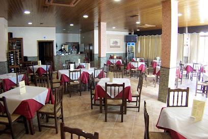 Restaurante Asador Los Cabezones - Carr. de Villalba, 10, 06207 Aceuchal, Badajoz, Spain