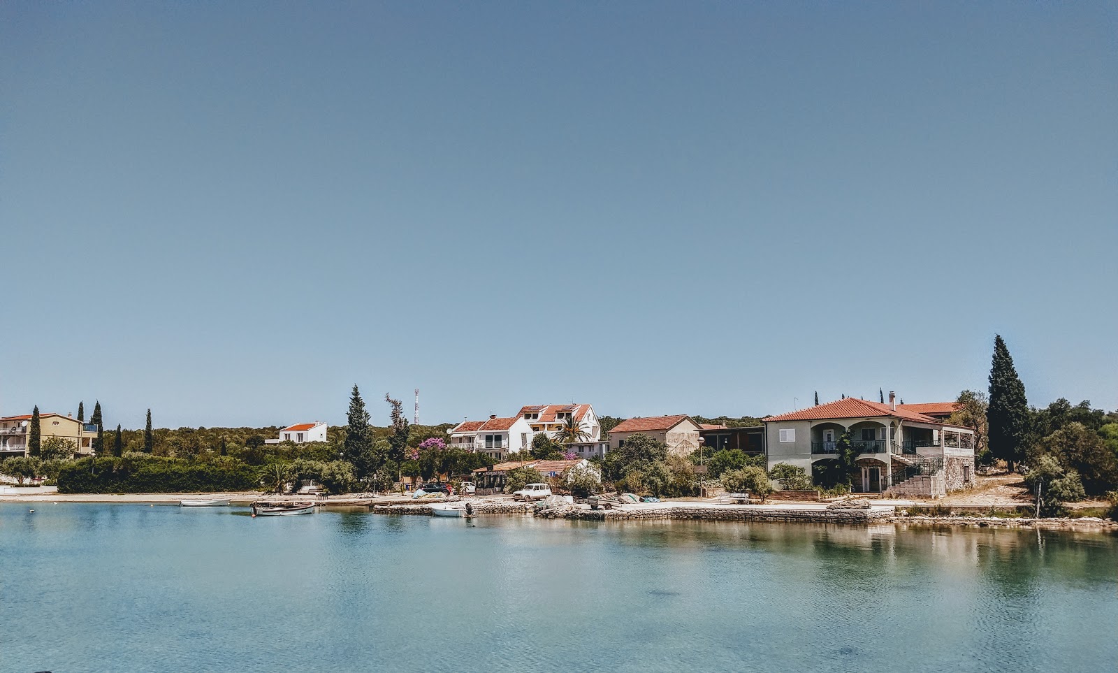 Kamenica beach'in fotoğrafı imkanlar alanı