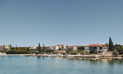 Kamenica beach'in fotoğrafı imkanlar alanı