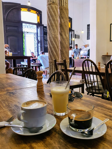 Cafe wifi in Havana
