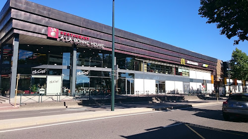 Centre Commercial Carrefour Annecy à Annecy