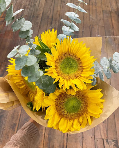 Florist «City Line Florist», reviews and photos, 2978 Nichols Ave, Trumbull, CT 06611, USA