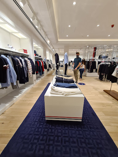 Erobre Fyrretræ forgænger Tommy Hilfiger Stores Dublin ※TOP 10※