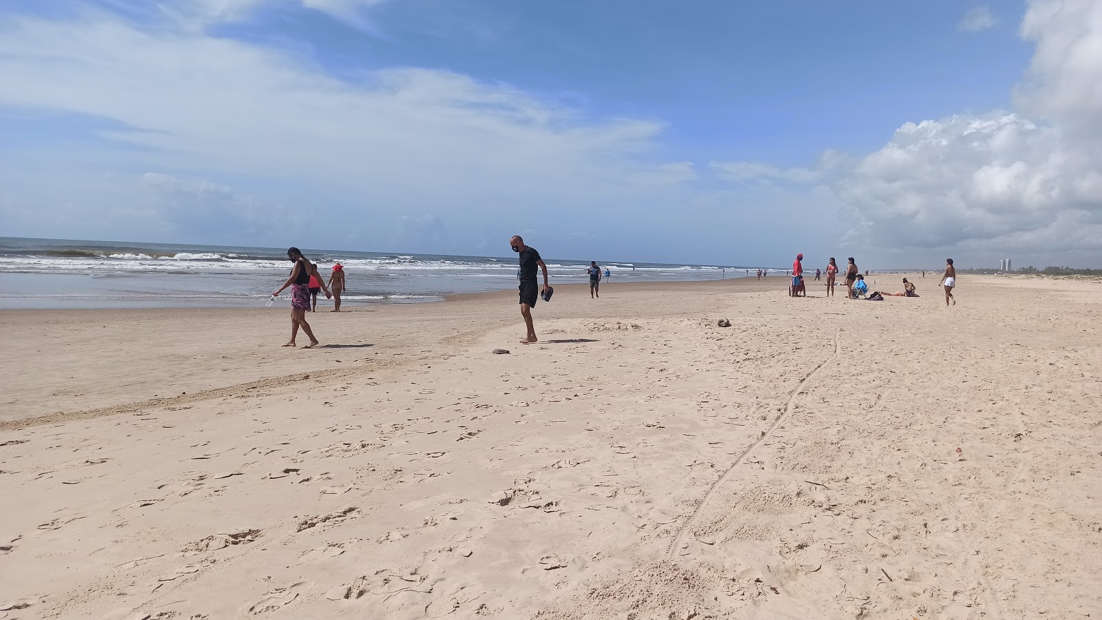 Foto di Praia de Aruana con una superficie del sabbia fine e luminosa