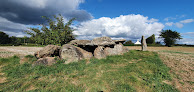 Dolmen et menhir de Kercordonner Moëlan-sur-Mer