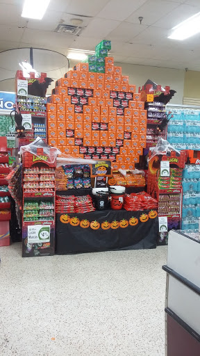 Grocery Store «El Rio Grande #1», reviews and photos, 5308 Maple Ave, Dallas, TX 75235, USA