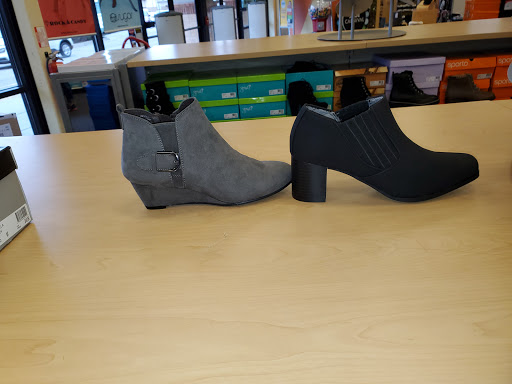 Shoe Store «Shoe Carnival», reviews and photos, 1945 W Palmetto St, Florence, SC 29501, USA