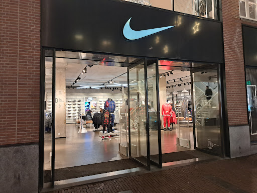 Ondergedompeld schijf Slim Best Nike Stores Amsterdam Near Me