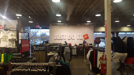 Sporting Goods Store «Nike Factory Store», reviews and photos, 1111 N Roosevelt Dr #400, Seaside, OR 97138, USA