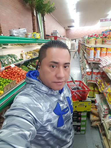 Grocery Store «The Store», reviews and photos, 3811 Hamilton St, Hyattsville, MD 20781, USA