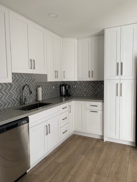 Just Vanities And Kitchens