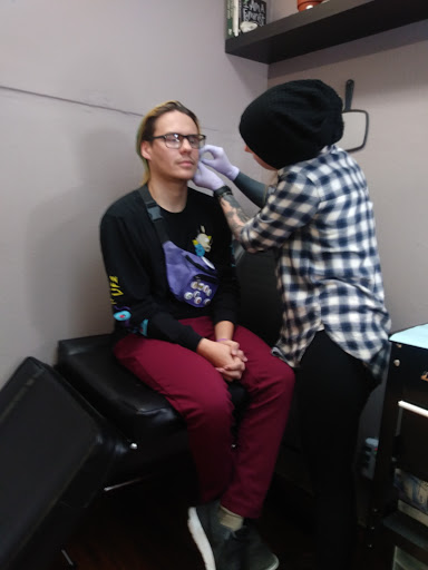 Tattoo Shop «Illuminati Tattoo Parlor», reviews and photos, 10214 SE Mill Plain Blvd Suite B, Vancouver, WA 98664, USA