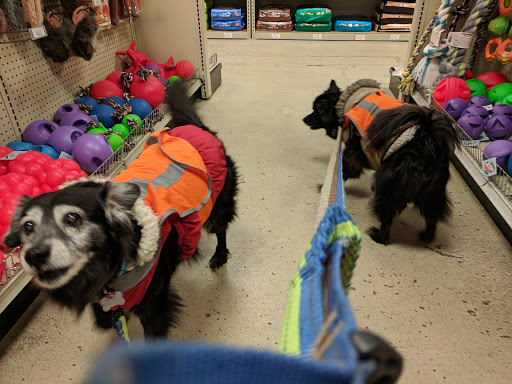 Pet Supply Store «Red Mill Pet Supplies», reviews and photos, 1111 W Chicago Blvd # 120, Tecumseh, MI 49286, USA